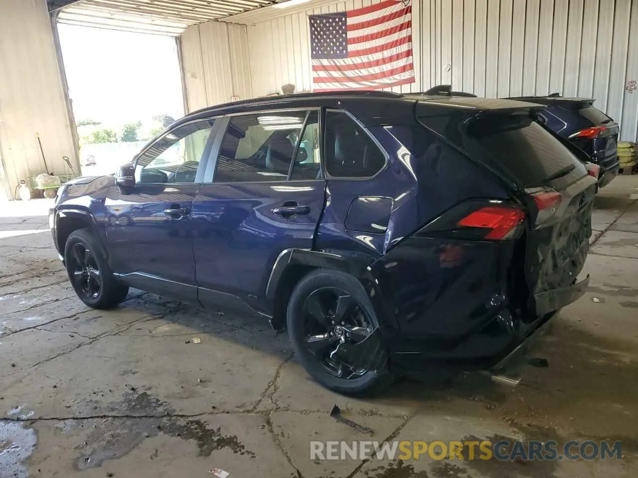 2 Photograph of a damaged car 2T3EWRFV5LW072551 TOYOTA RAV4 2020