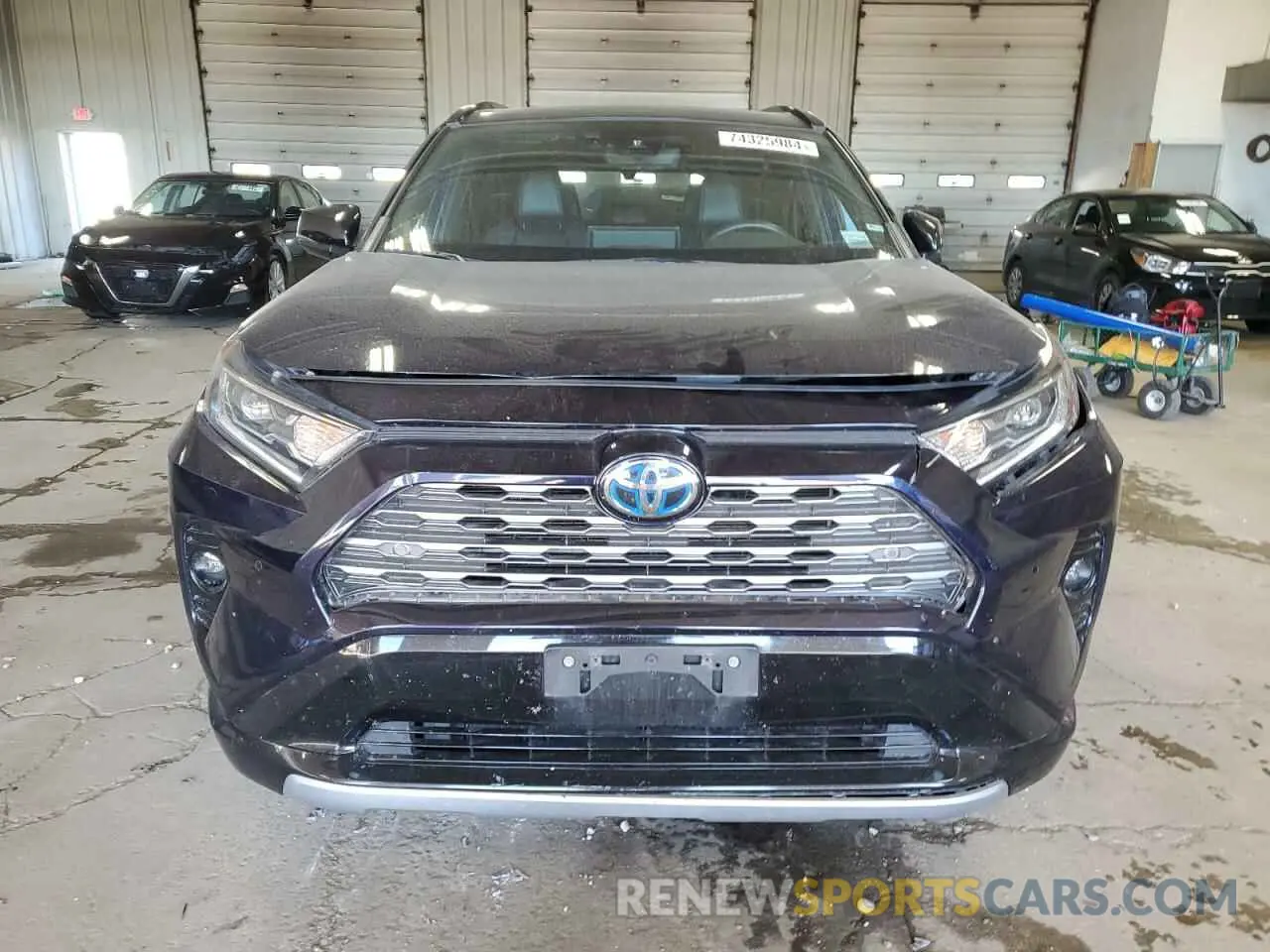 5 Photograph of a damaged car 2T3EWRFV5LW072551 TOYOTA RAV4 2020