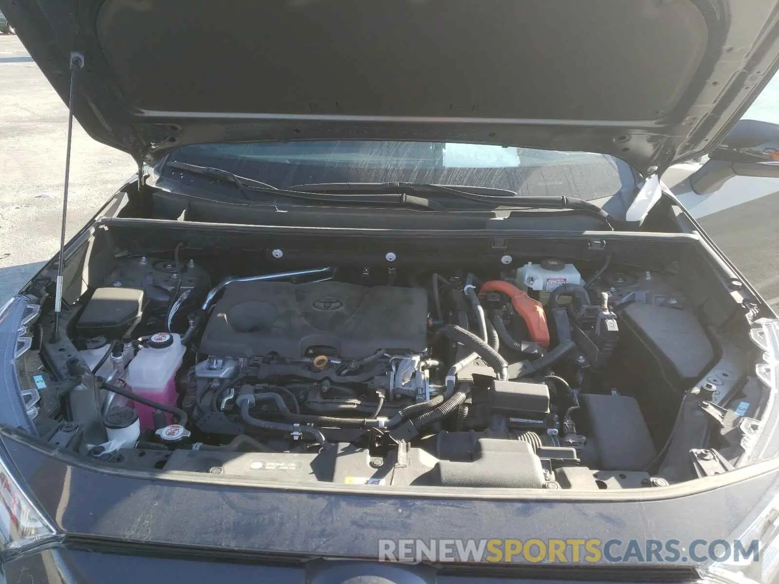 7 Photograph of a damaged car 2T3EWRFV7LW074544 TOYOTA RAV4 2020