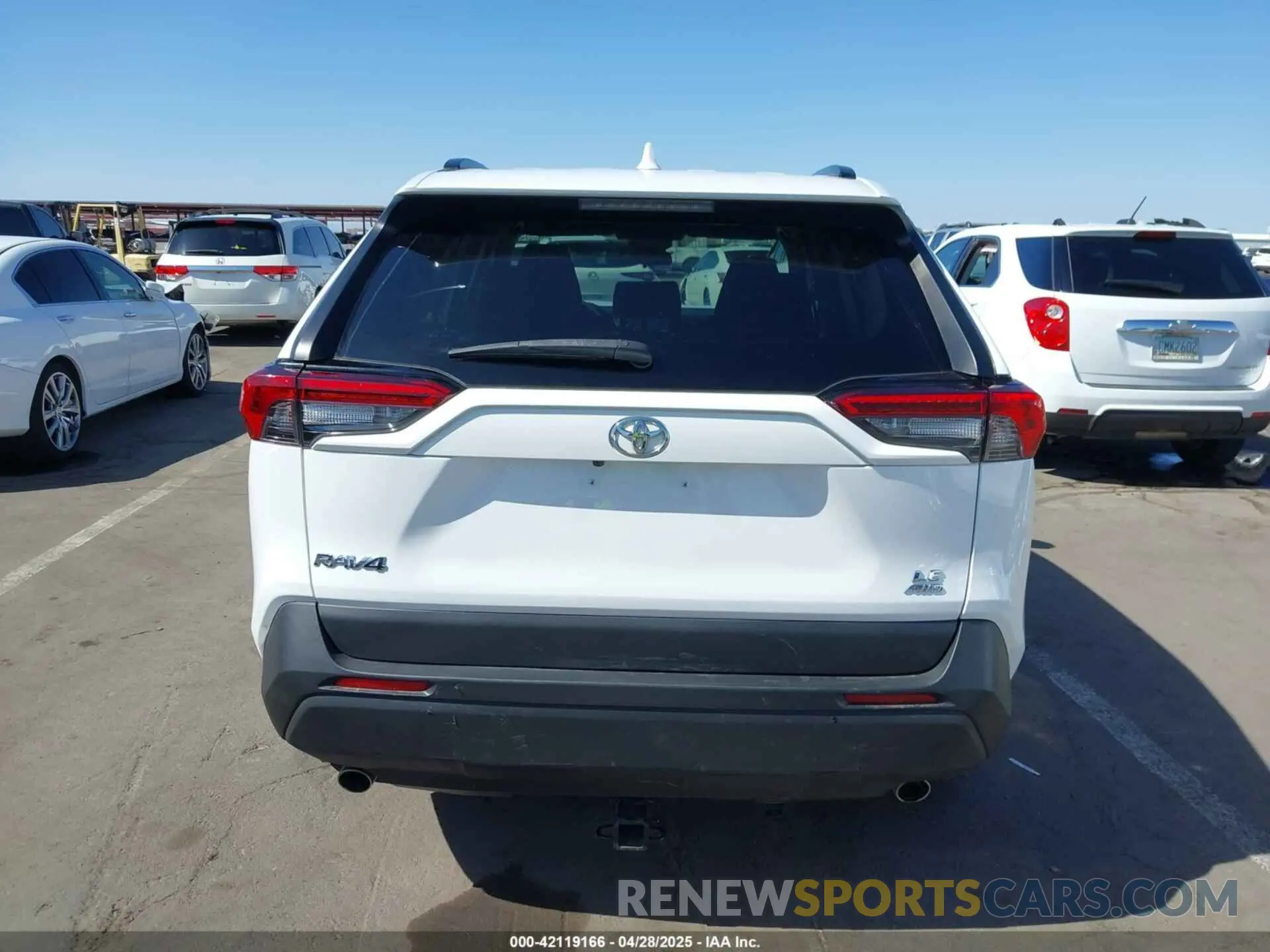 17 Photograph of a damaged car 2T3F1RFV0LC090346 TOYOTA RAV4 2020