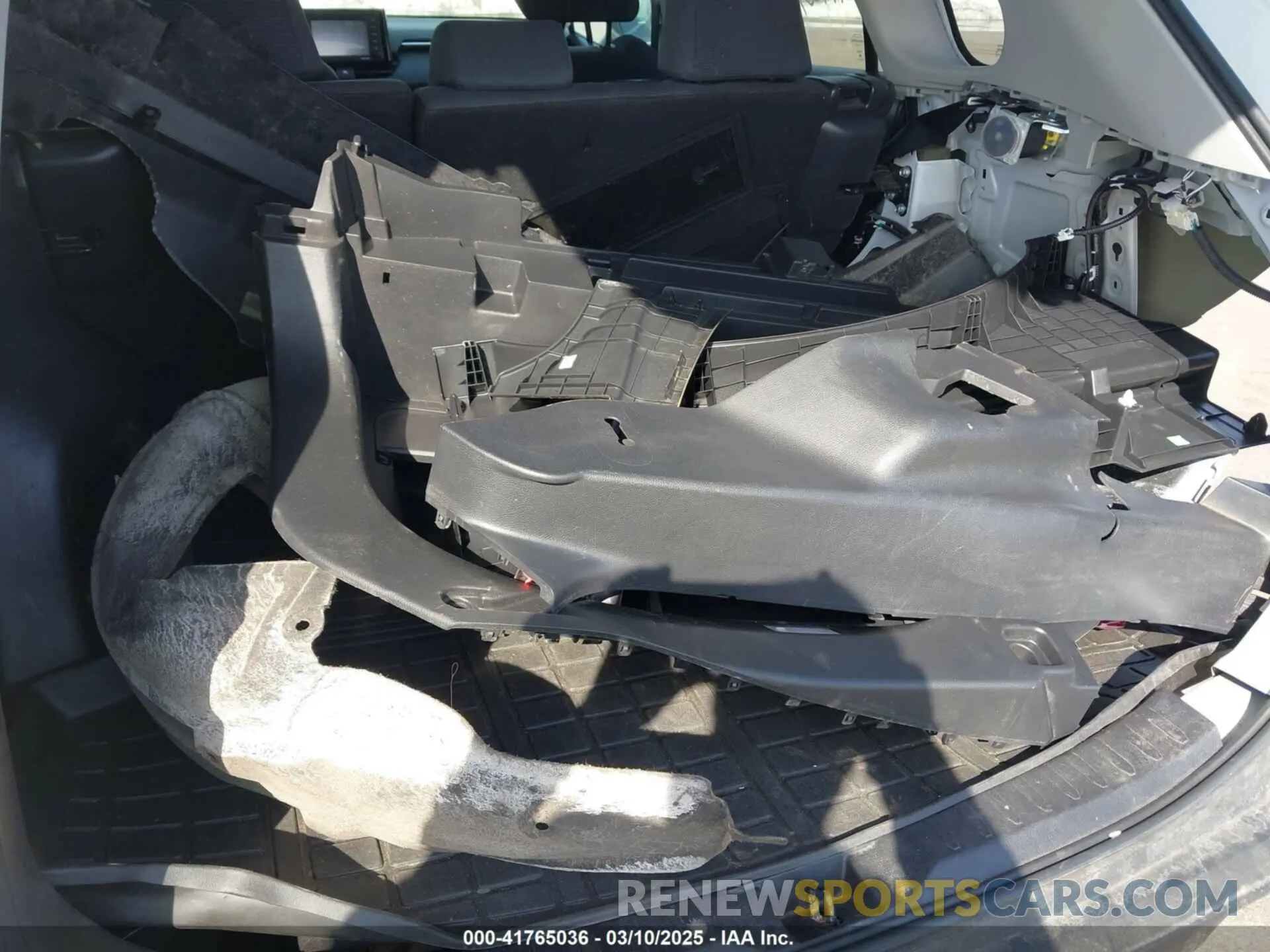 12 Photograph of a damaged car 2T3F1RFV2LC089909 TOYOTA RAV4 2020