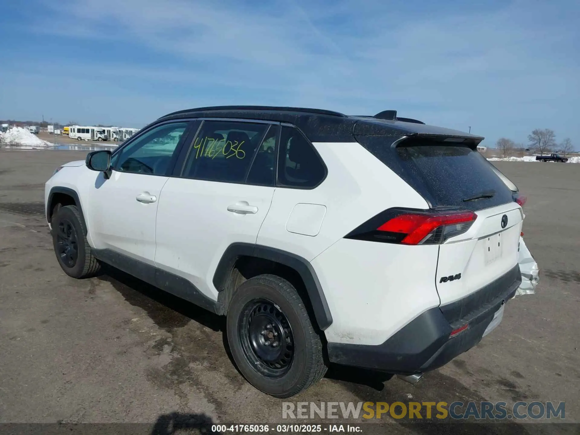 3 Photograph of a damaged car 2T3F1RFV2LC089909 TOYOTA RAV4 2020
