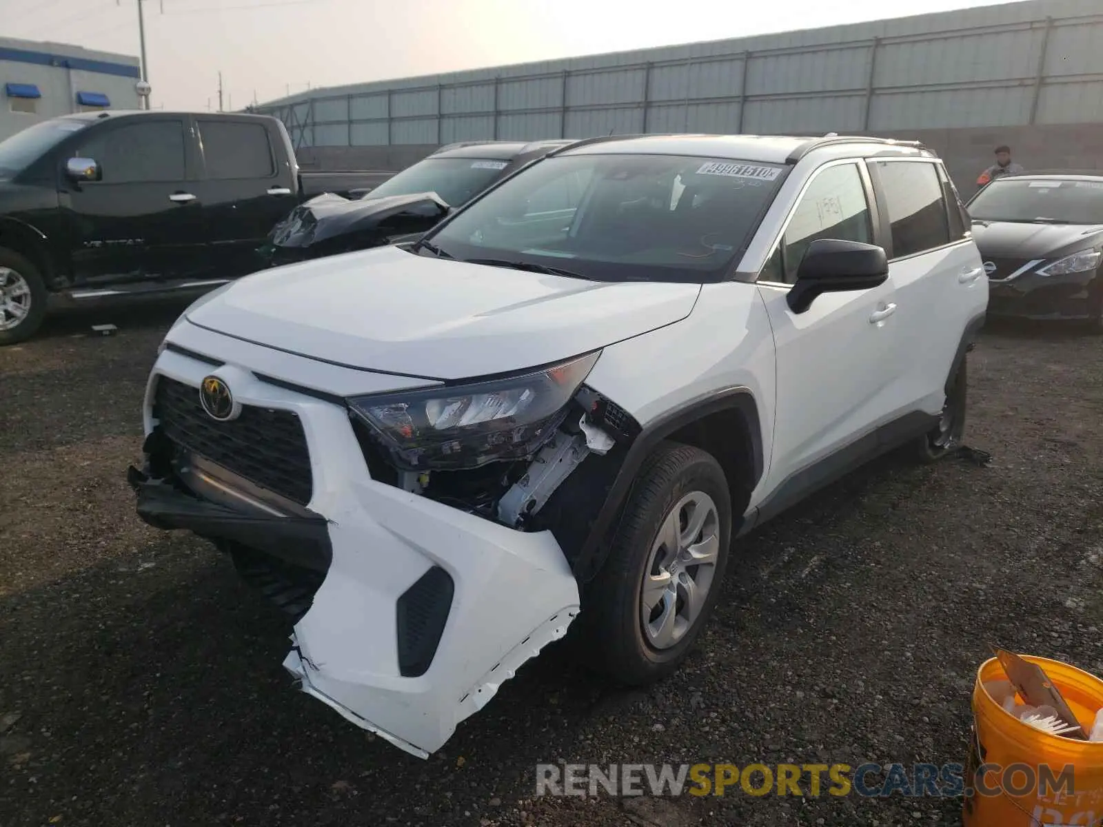 2 Photograph of a damaged car 2T3F1RFV2LC090378 TOYOTA RAV4 2020