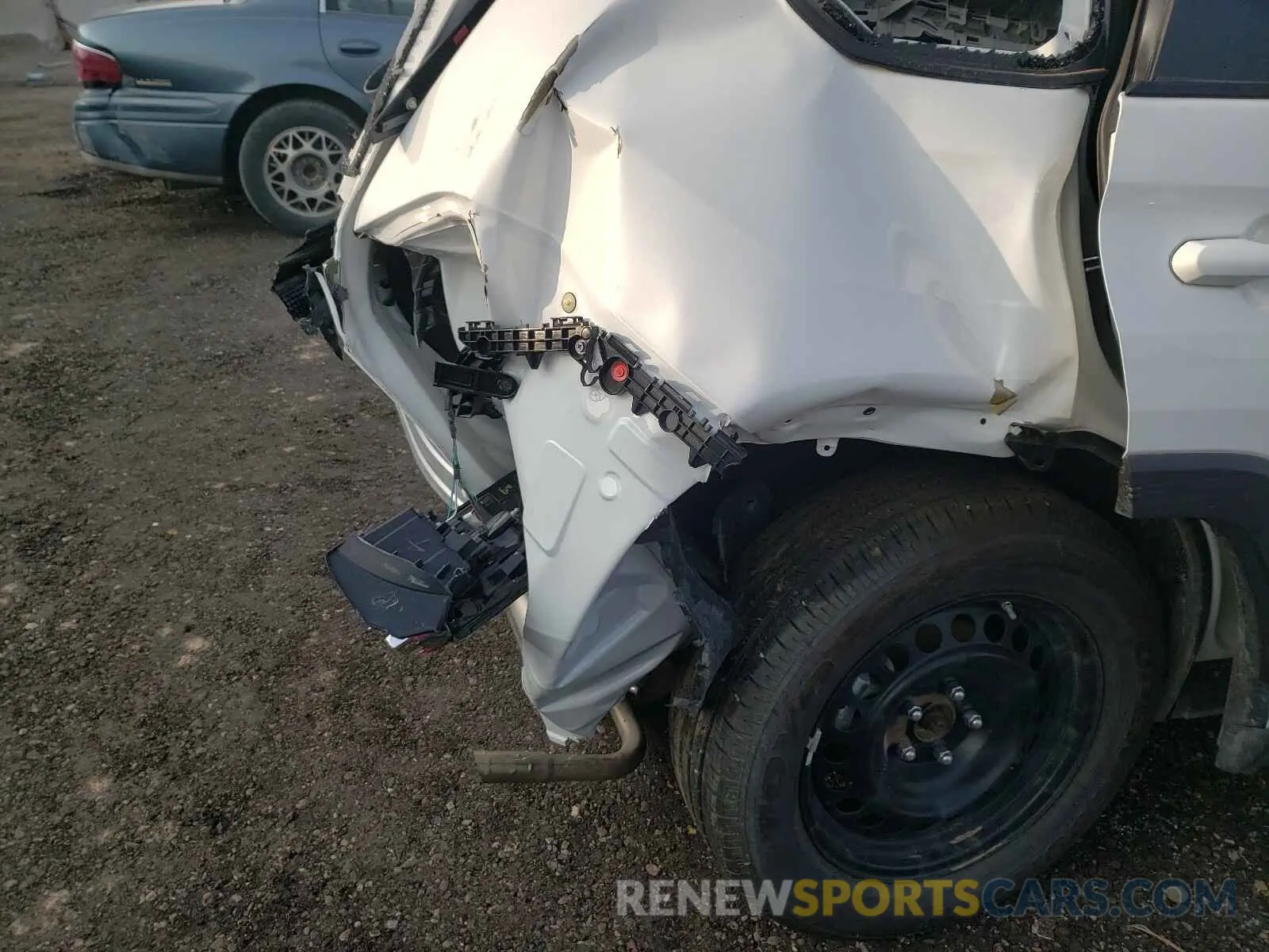 9 Photograph of a damaged car 2T3F1RFV2LC090378 TOYOTA RAV4 2020