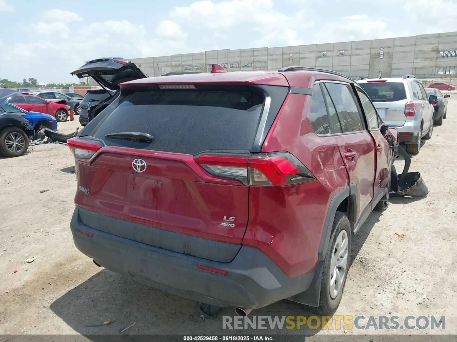 4 Photograph of a damaged car 2T3F1RFV2LW093845 TOYOTA RAV4 2020