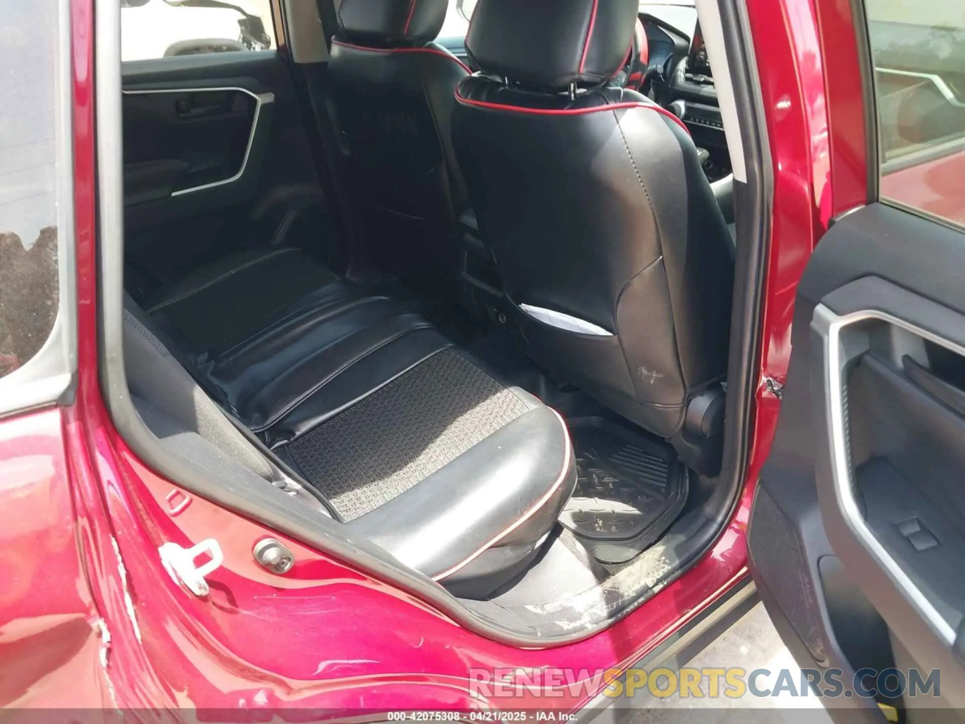 8 Фотография поврежденного автомобиля 2T3F1RFV3LC096884 TOYOTA RAV4 2020