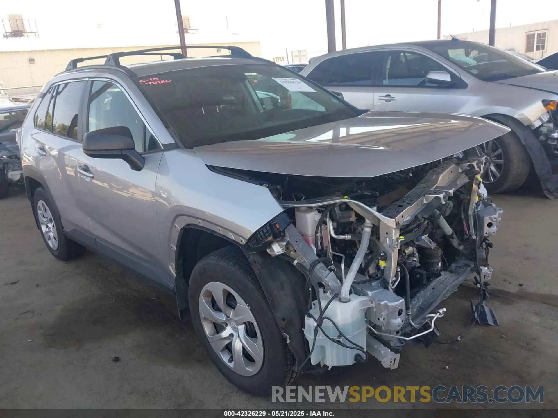 1 Фотография поврежденного автомобиля 2T3F1RFV3LC101758 TOYOTA RAV4 2020