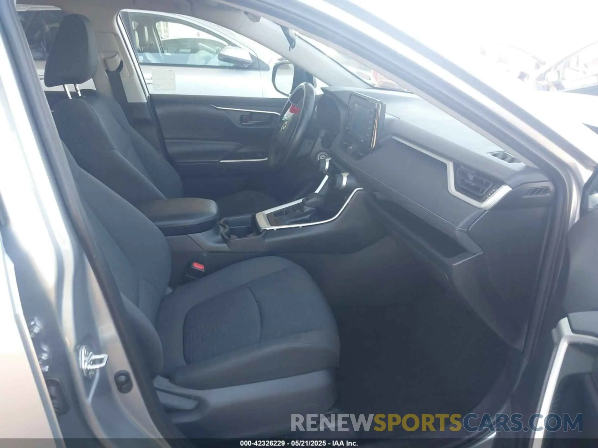 5 Фотография поврежденного автомобиля 2T3F1RFV3LC101758 TOYOTA RAV4 2020