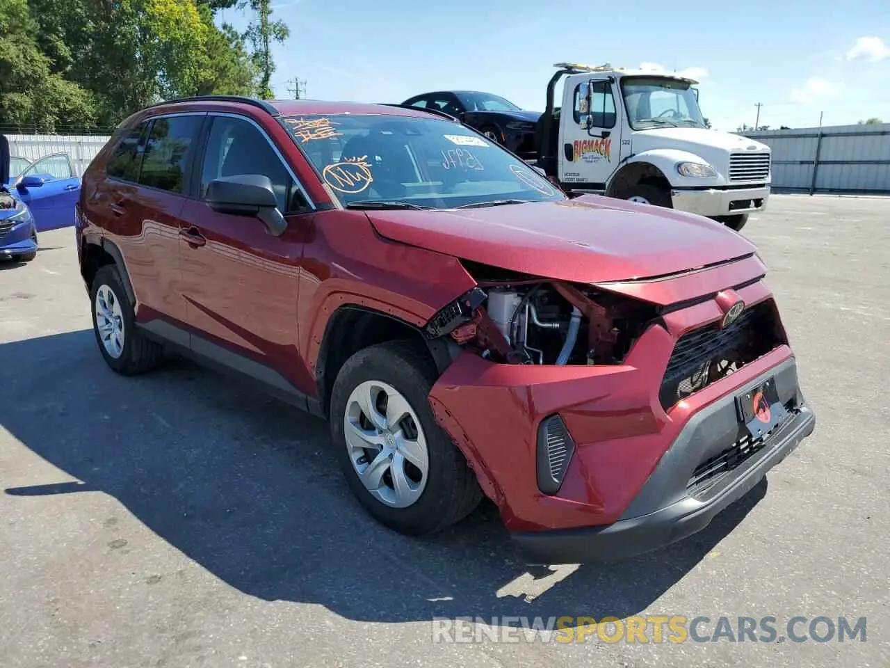 1 Фотография поврежденного автомобиля 2T3F1RFV3LC107737 TOYOTA RAV4 2020