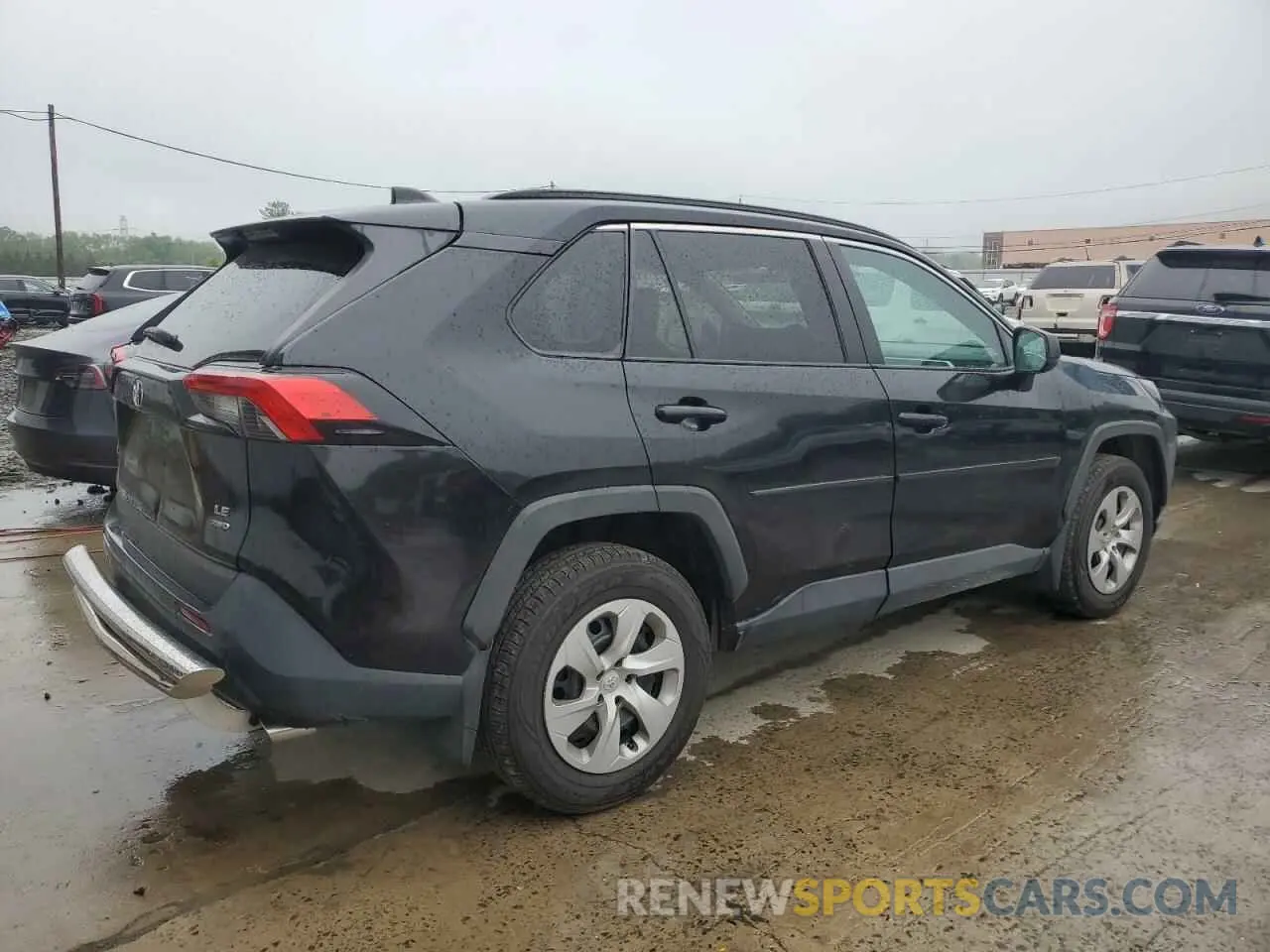3 Photograph of a damaged car 2T3F1RFV3LW118395 TOYOTA RAV4 2020