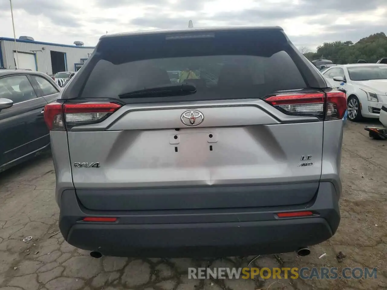 6 Фотография поврежденного автомобиля 2T3F1RFV5LC114852 TOYOTA RAV4 2020