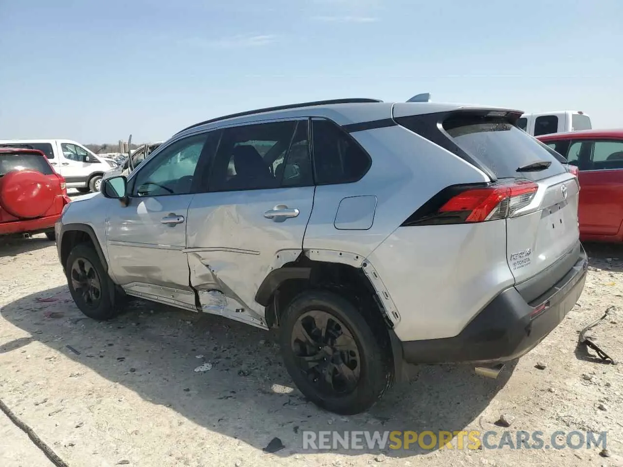 2 Фотография поврежденного автомобиля 2T3F1RFV5LW107026 TOYOTA RAV4 2020