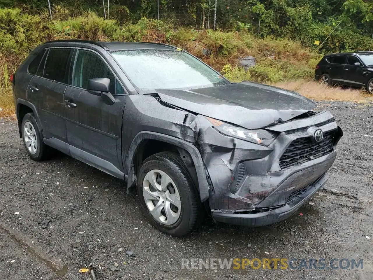 4 Photograph of a damaged car 2T3F1RFV6LC076032 TOYOTA RAV4 2020
