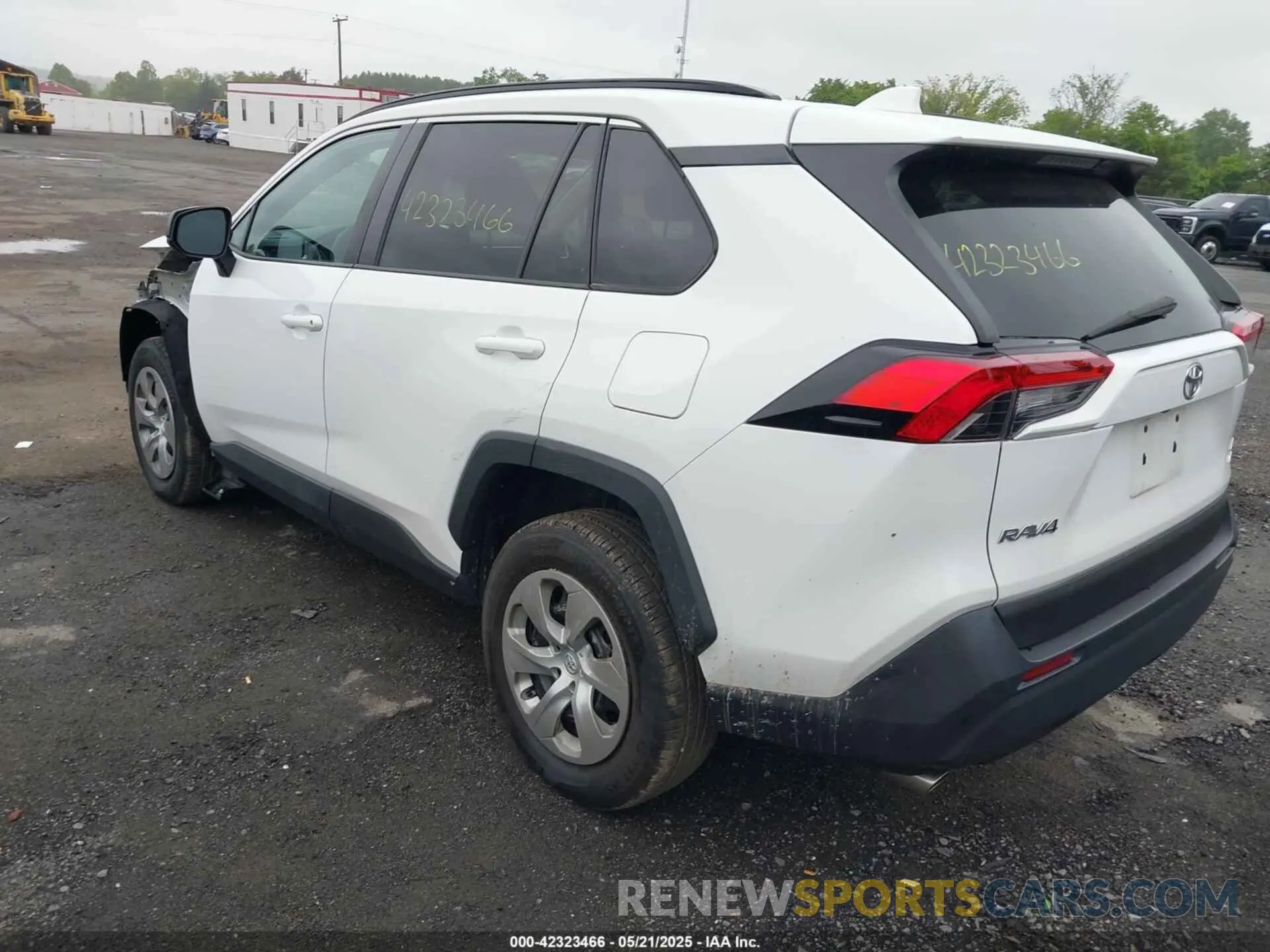 3 Фотография поврежденного автомобиля 2T3F1RFV6LC100815 TOYOTA RAV4 2020