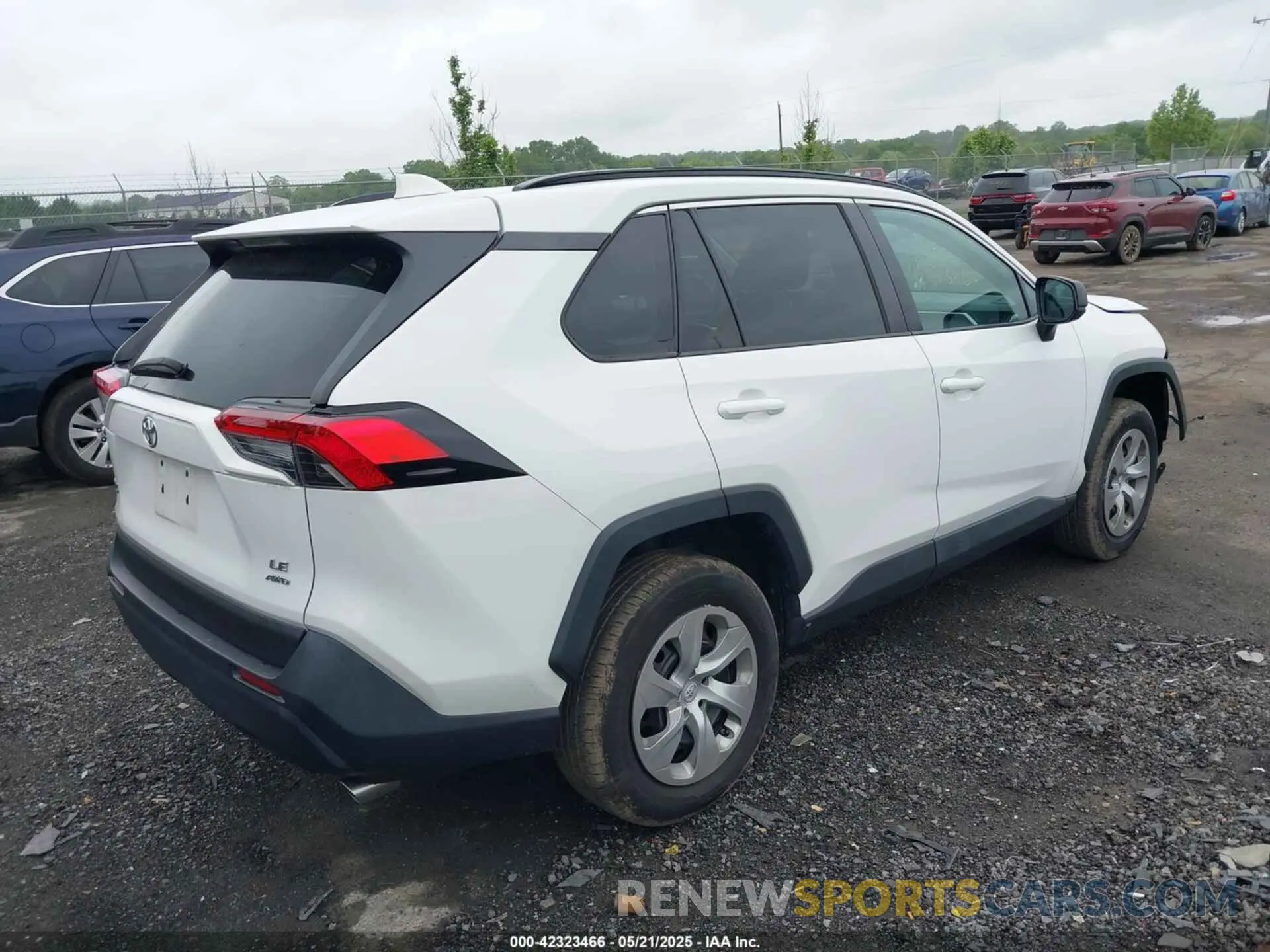 4 Фотография поврежденного автомобиля 2T3F1RFV6LC100815 TOYOTA RAV4 2020