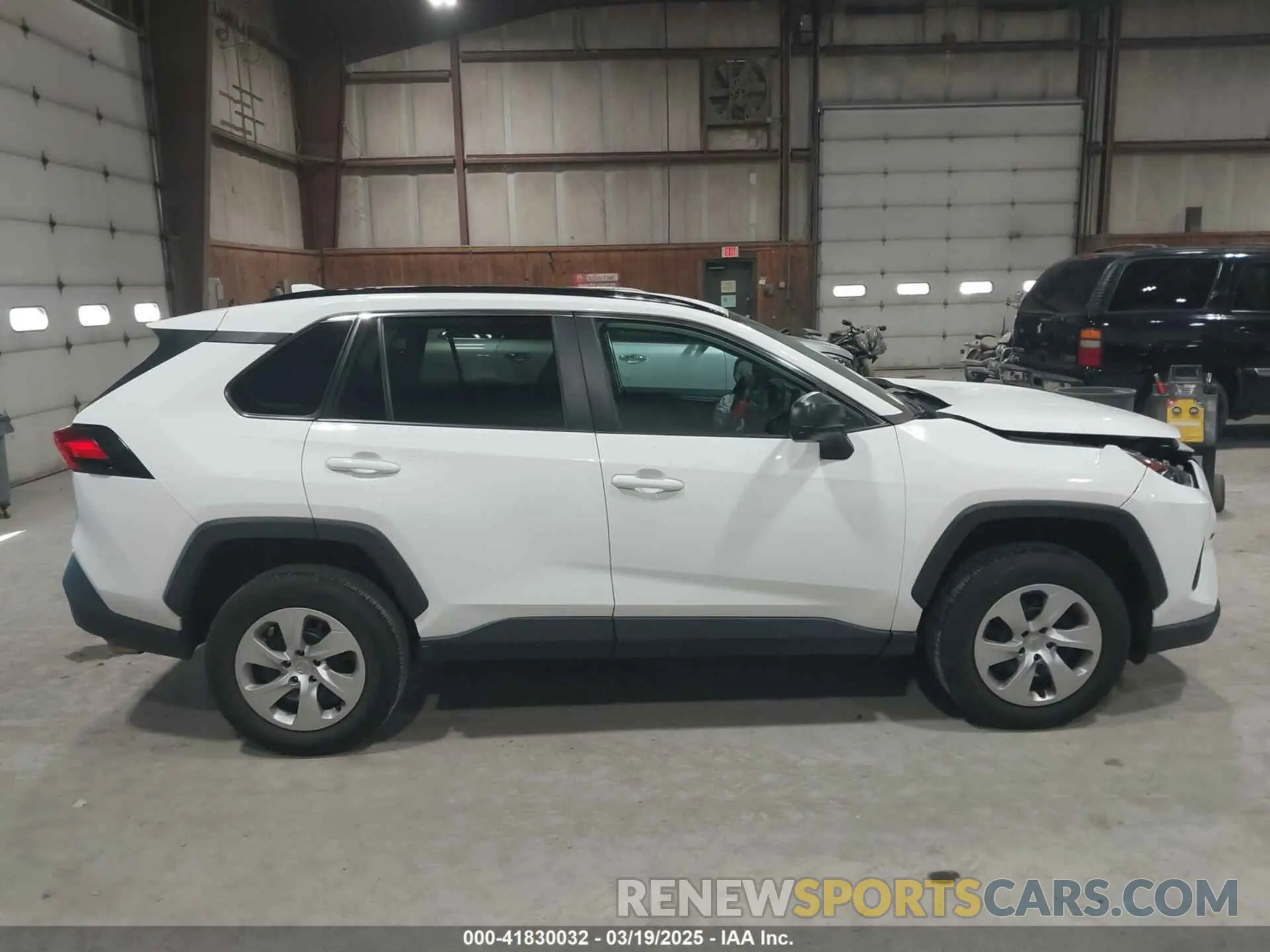 13 Фотография поврежденного автомобиля 2T3F1RFV6LW109724 TOYOTA RAV4 2020