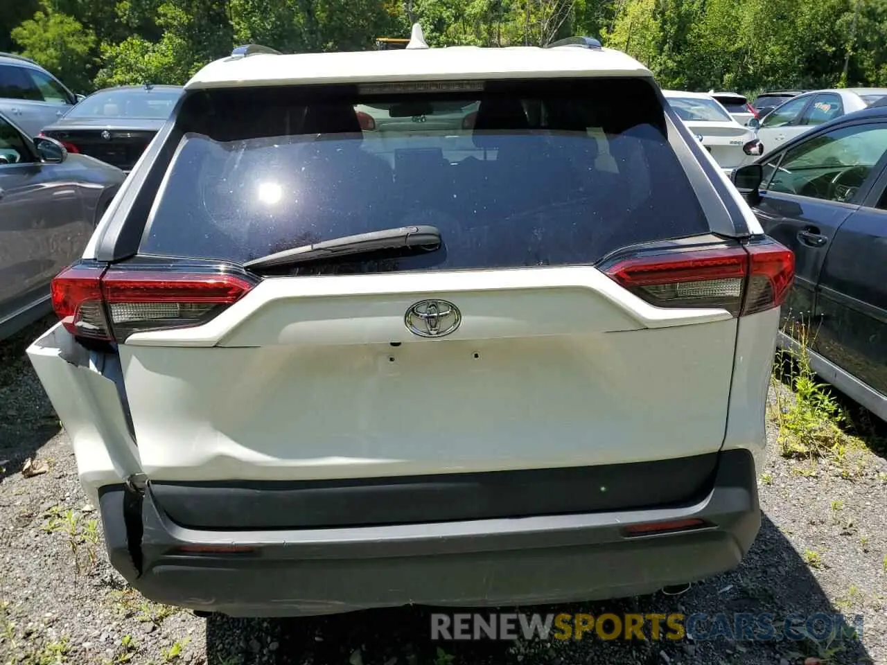 6 Фотография поврежденного автомобиля 2T3F1RFV7LC072300 TOYOTA RAV4 2020