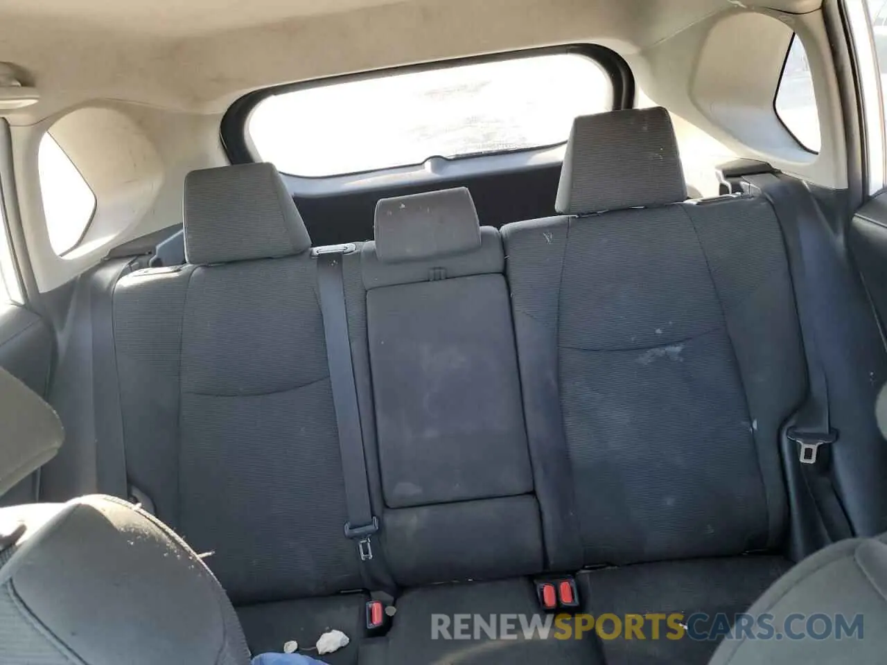 10 Photograph of a damaged car 2T3F1RFV7LC101357 TOYOTA RAV4 2020