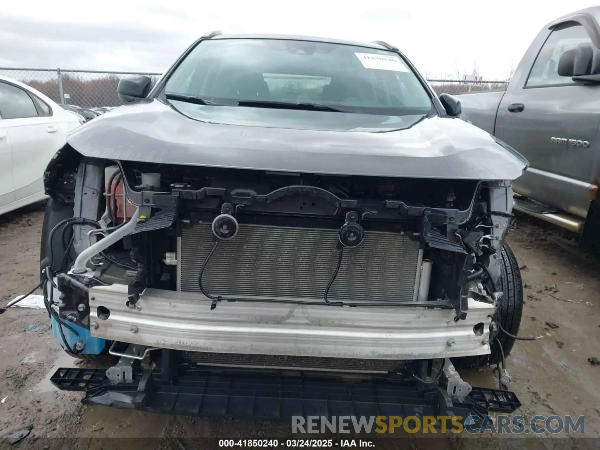 13 Фотография поврежденного автомобиля 2T3F1RFV8LC063346 TOYOTA RAV4 2020