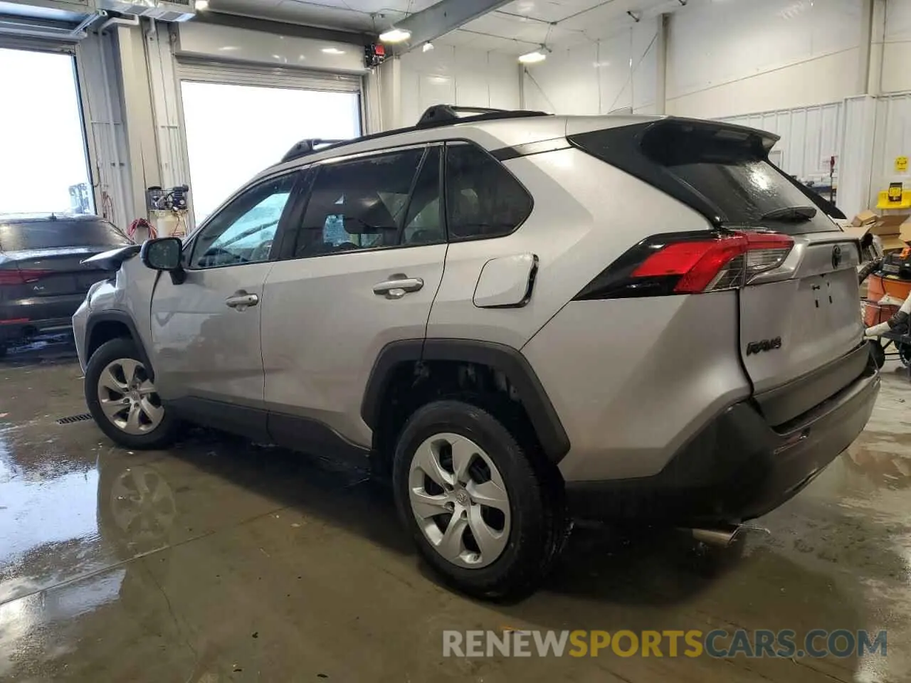2 Фотография поврежденного автомобиля 2T3F1RFV8LC071317 TOYOTA RAV4 2020