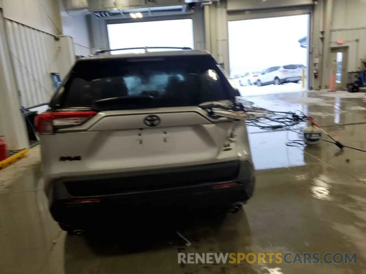 6 Фотография поврежденного автомобиля 2T3F1RFV8LC071317 TOYOTA RAV4 2020