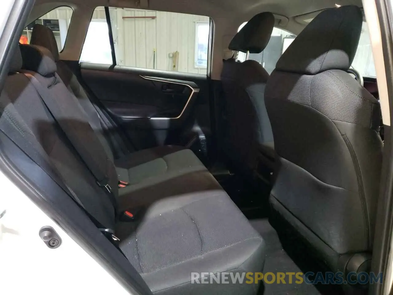 11 Фотография поврежденного автомобиля 2T3F1RFV8LW110082 TOYOTA RAV4 2020