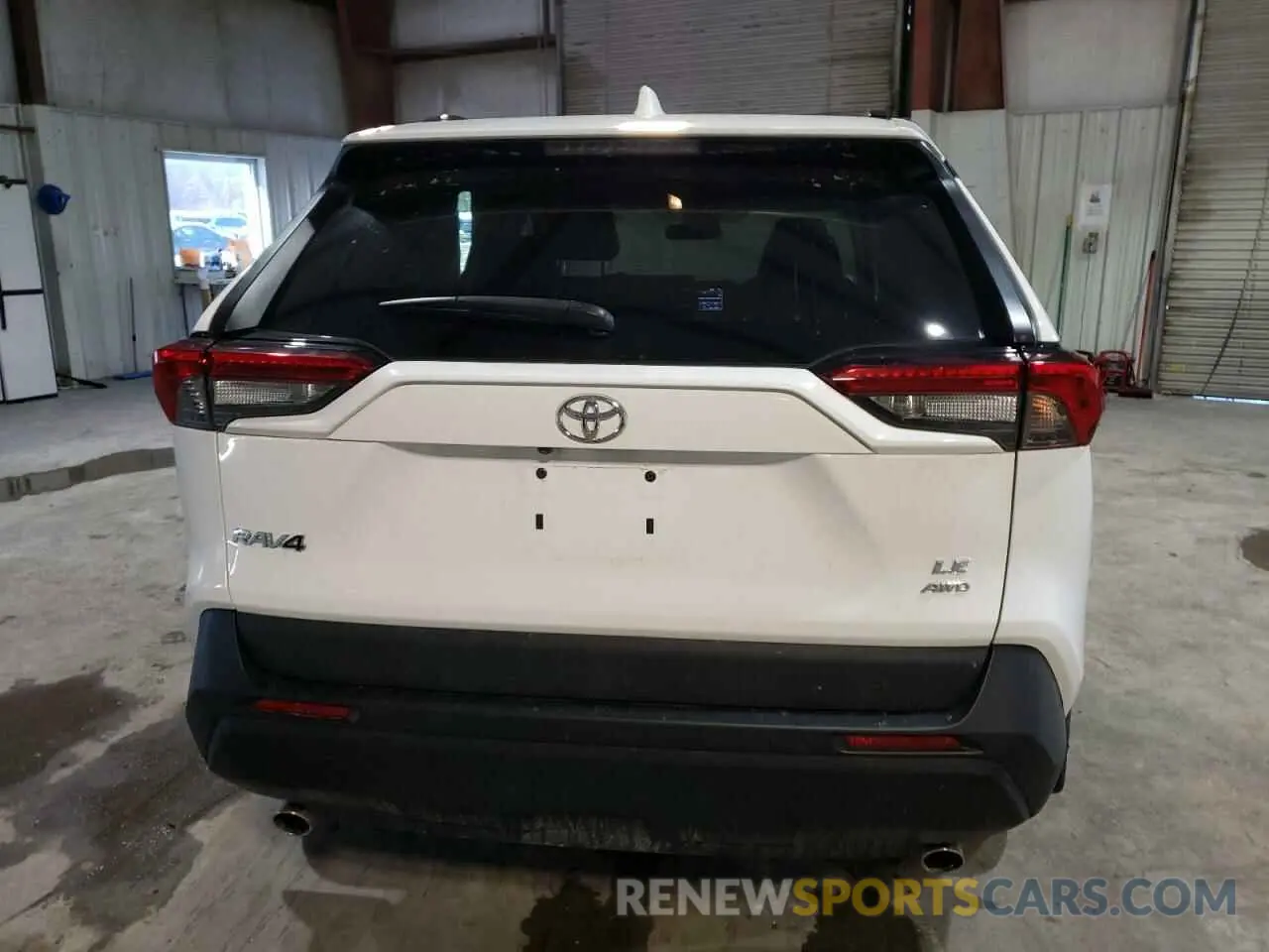 6 Фотография поврежденного автомобиля 2T3F1RFV8LW110082 TOYOTA RAV4 2020