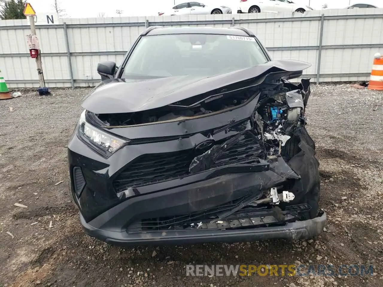 5 Photograph of a damaged car 2T3F1RFVXLC107010 TOYOTA RAV4 2020