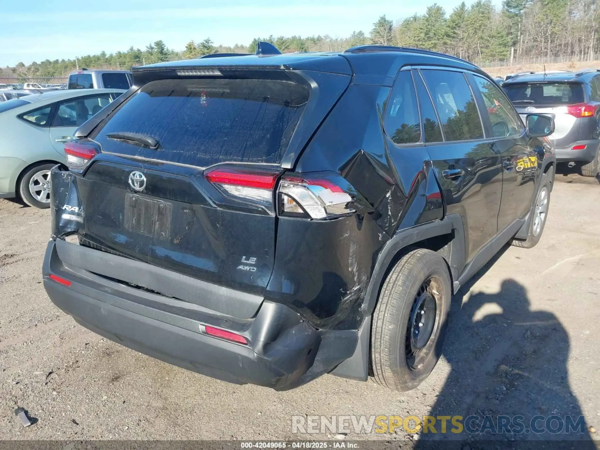 4 Photograph of a damaged car 2T3F1RFVXLW086240 TOYOTA RAV4 2020