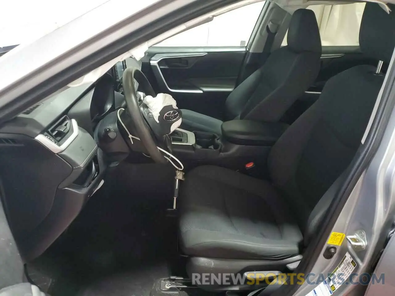 7 Фотография поврежденного автомобиля 2T3F1RFVXLW099764 TOYOTA RAV4 2020