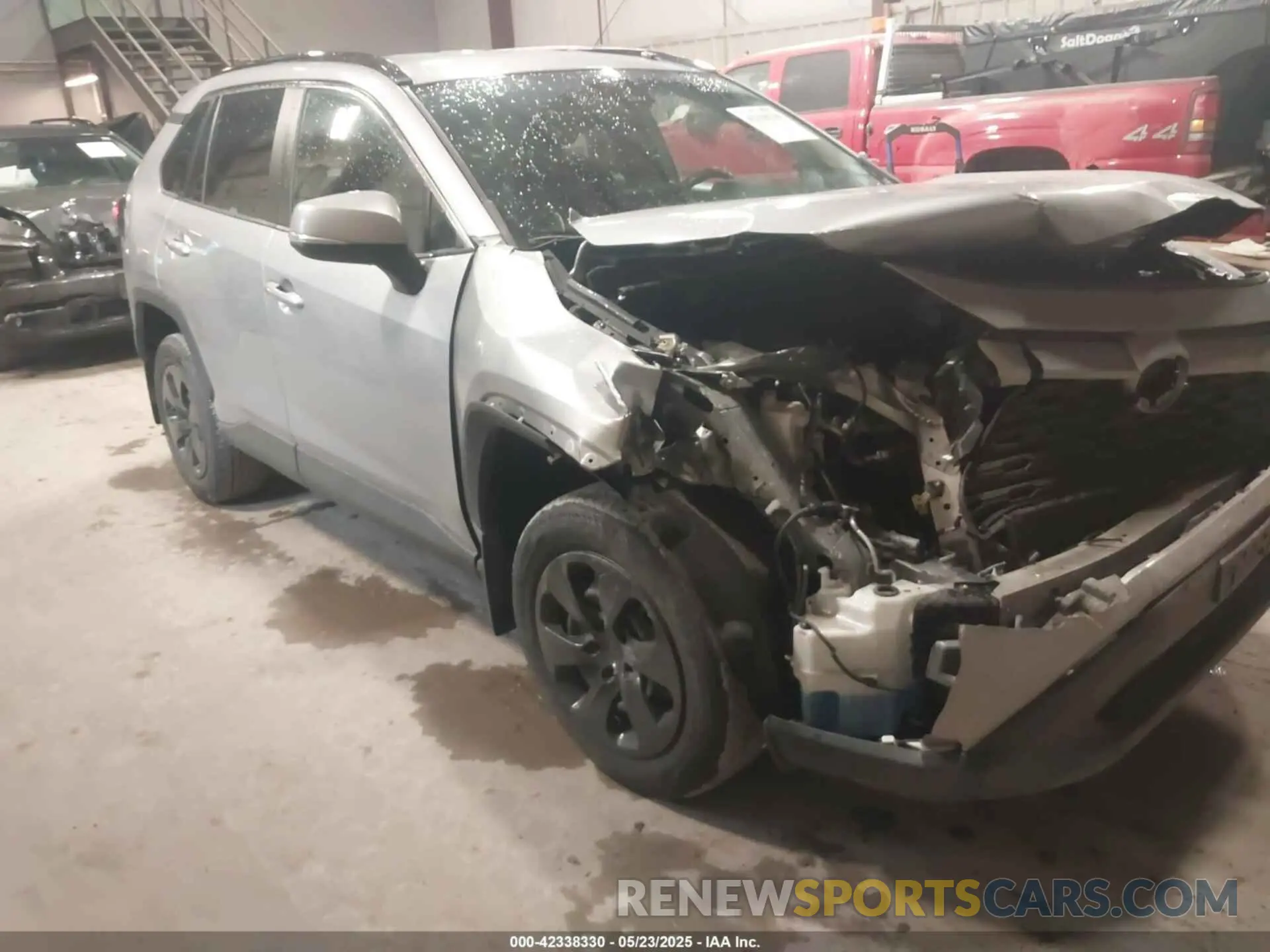 12 Photograph of a damaged car 2T3G1RFV0LC139615 TOYOTA RAV4 2020