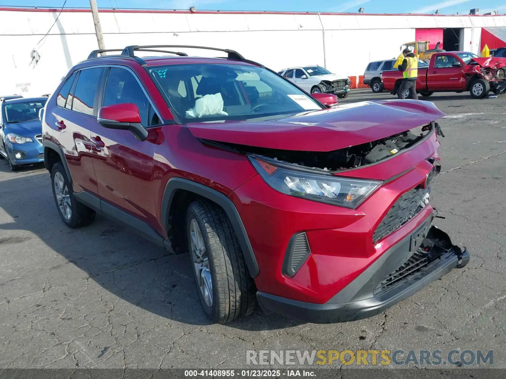 1 Photograph of a damaged car 2T3G1RFV1LC068232 TOYOTA RAV4 2020