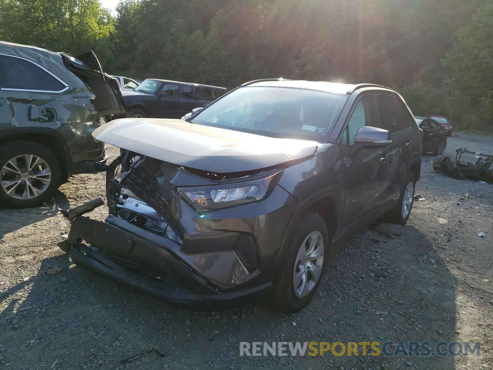2 Photograph of a damaged car 2T3G1RFV1LW118447 TOYOTA RAV4 2020