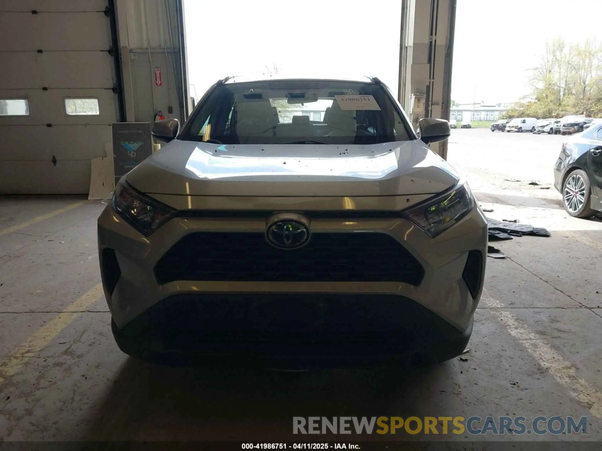 13 Photograph of a damaged car 2T3G1RFV2LW091792 TOYOTA RAV4 2020