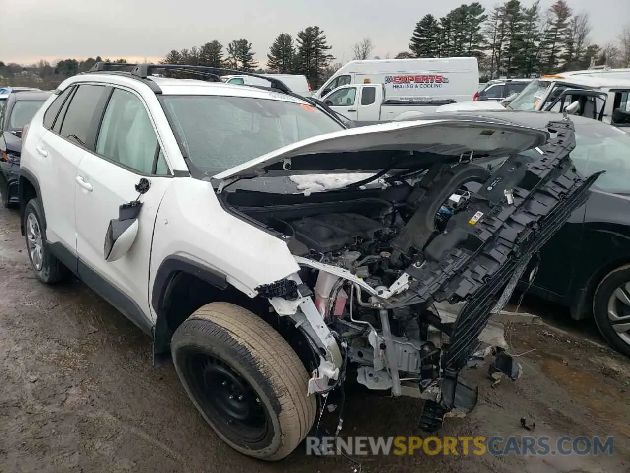 1 Photograph of a damaged car 2T3G1RFV3LW086570 TOYOTA RAV4 2020