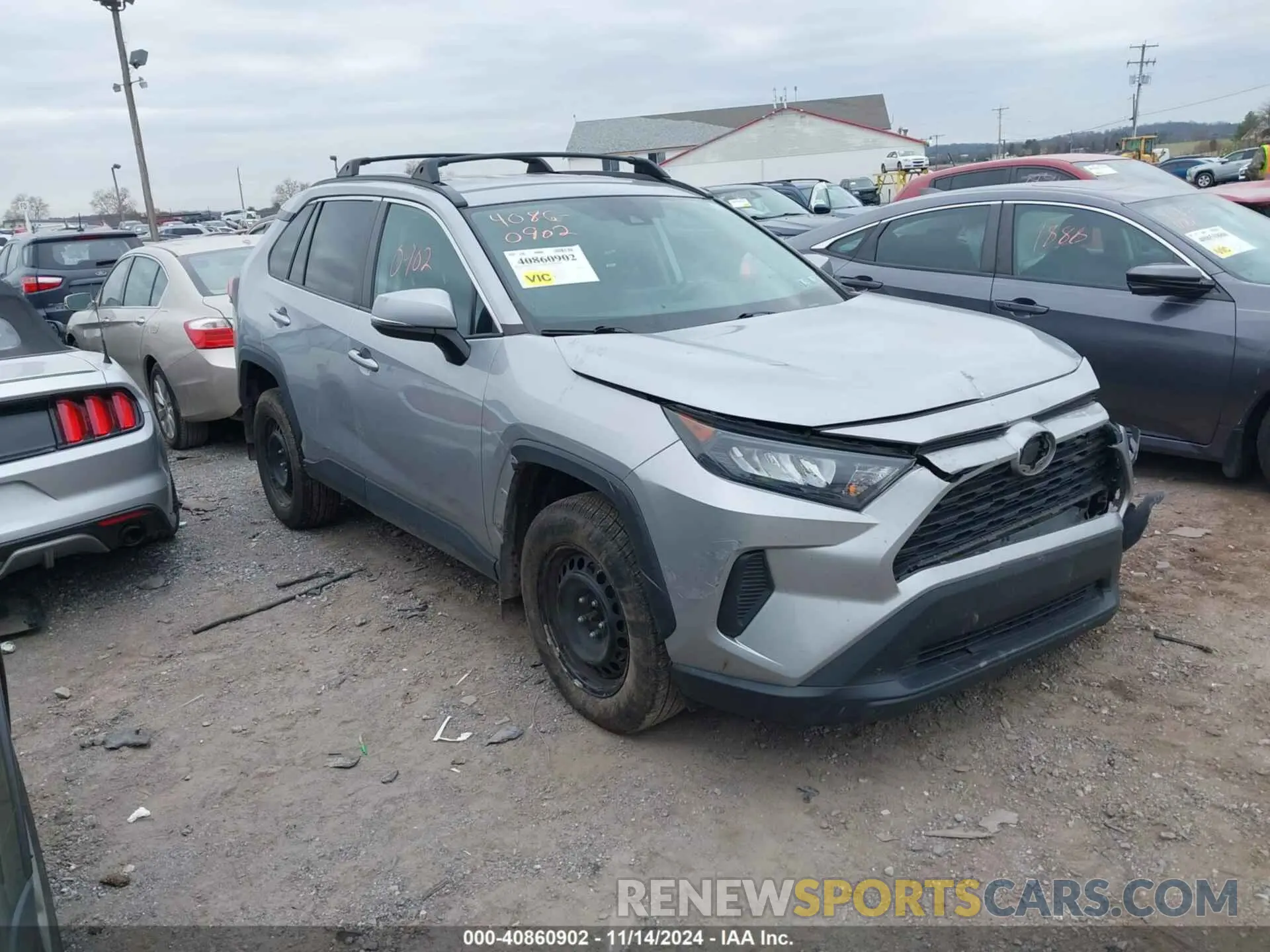 1 Photograph of a damaged car 2T3G1RFV3LW129515 TOYOTA RAV4 2020