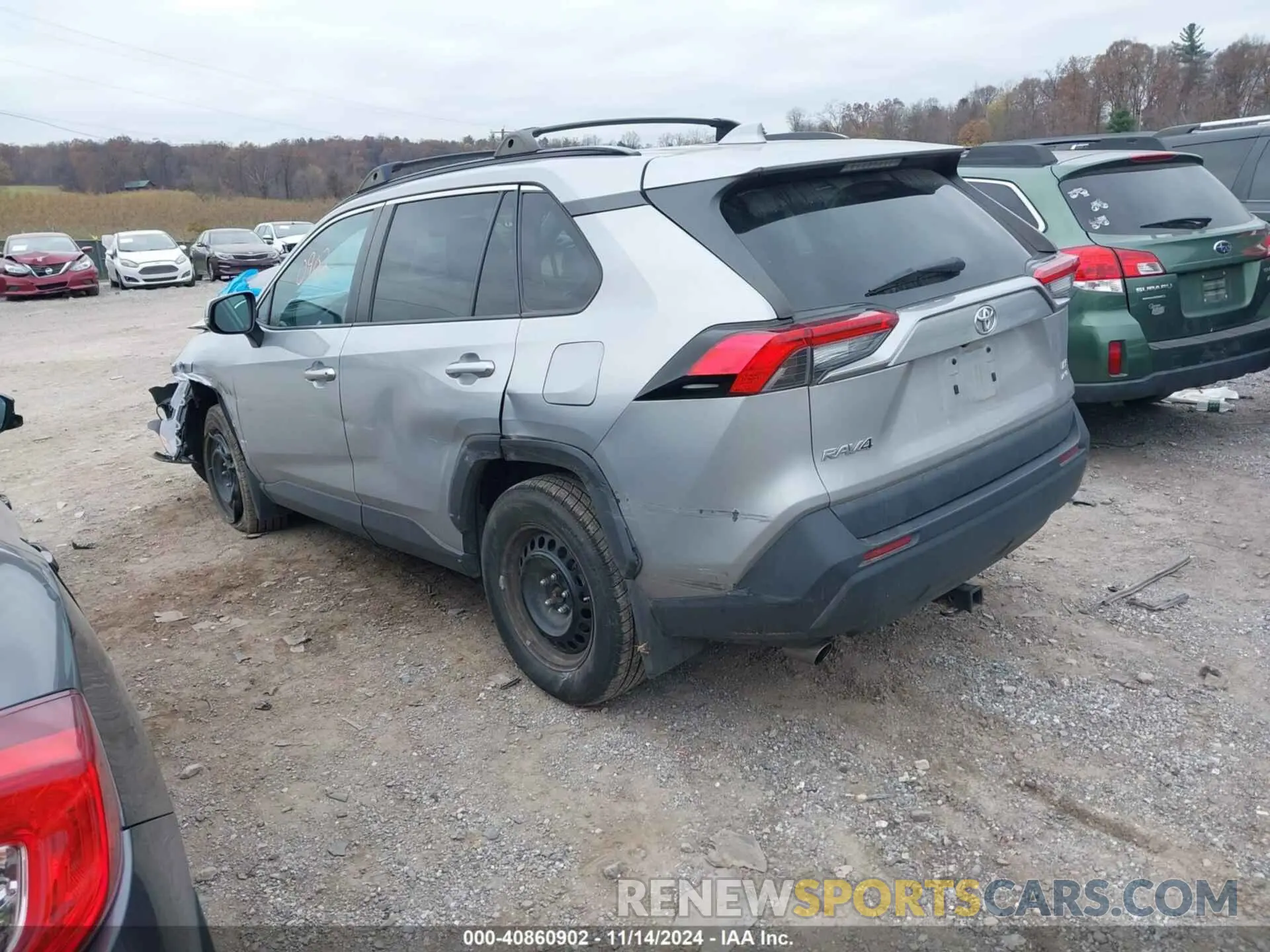 3 Photograph of a damaged car 2T3G1RFV3LW129515 TOYOTA RAV4 2020
