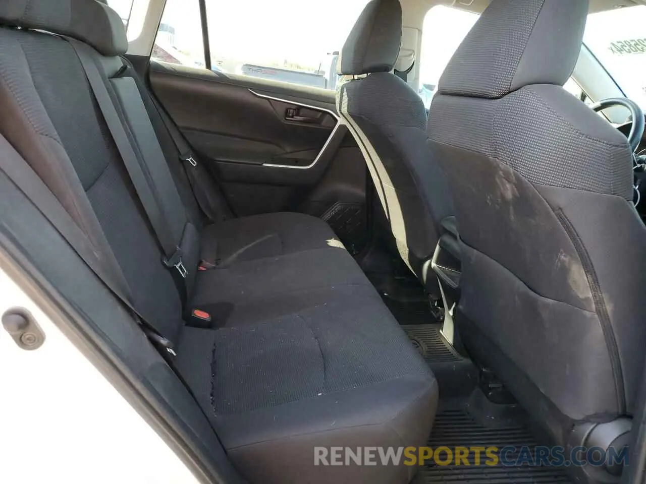 11 Photograph of a damaged car 2T3G1RFV3LW130387 TOYOTA RAV4 2020