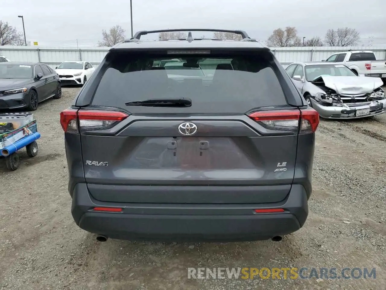 6 Фотография поврежденного автомобиля 2T3G1RFV5LC136533 TOYOTA RAV4 2020