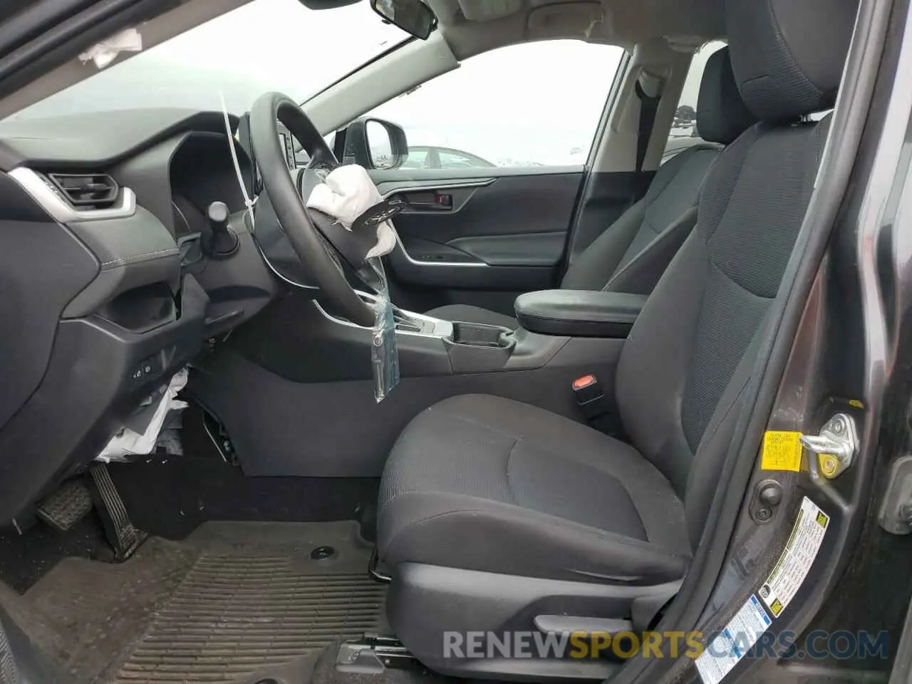 7 Фотография поврежденного автомобиля 2T3G1RFV5LC136533 TOYOTA RAV4 2020