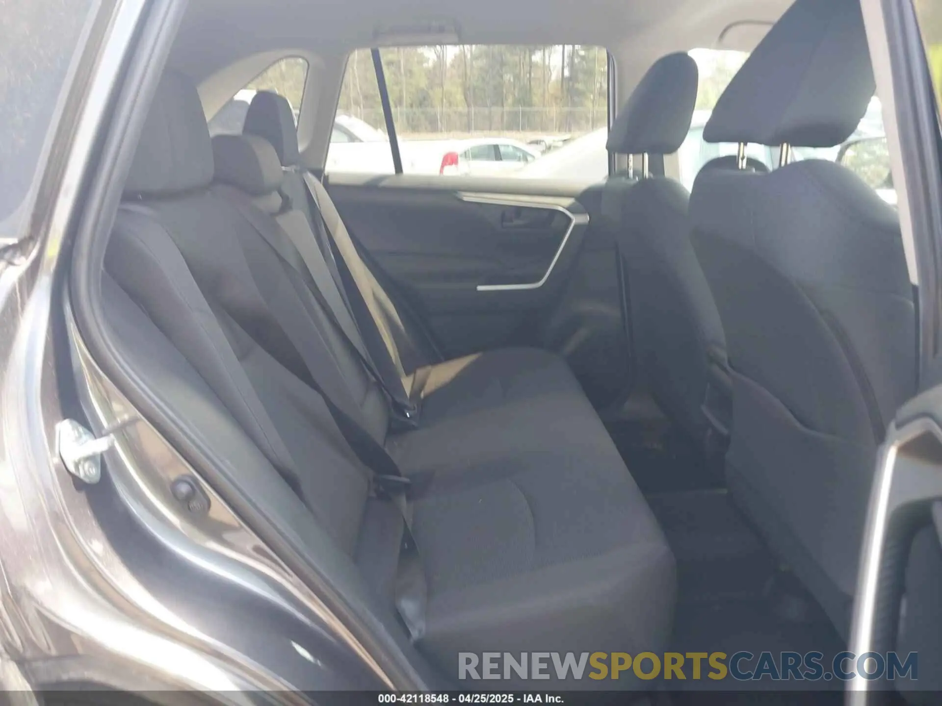8 Фотография поврежденного автомобиля 2T3G1RFV6LC091022 TOYOTA RAV4 2020