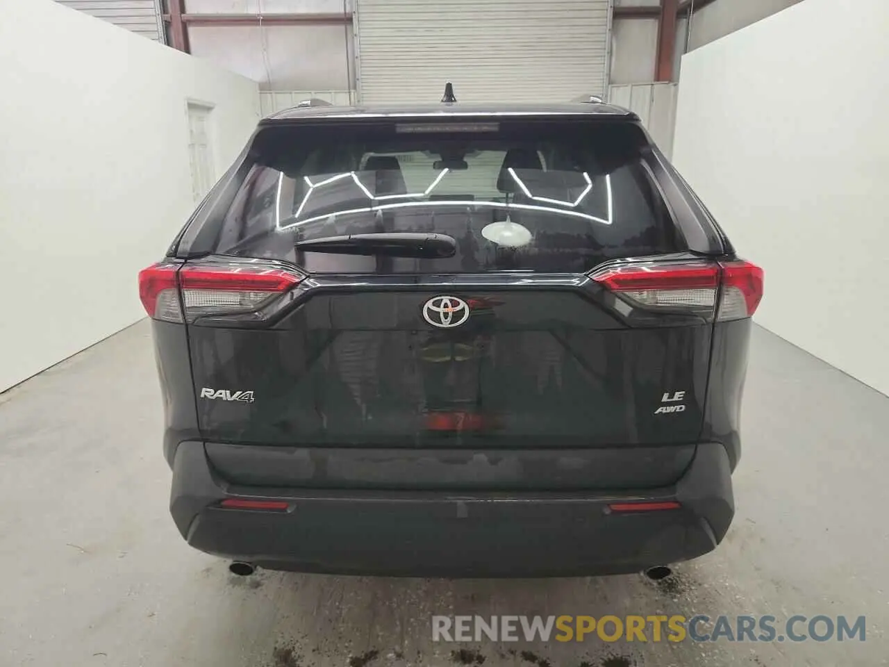 6 Photograph of a damaged car 2T3G1RFV7LC079249 TOYOTA RAV4 2020