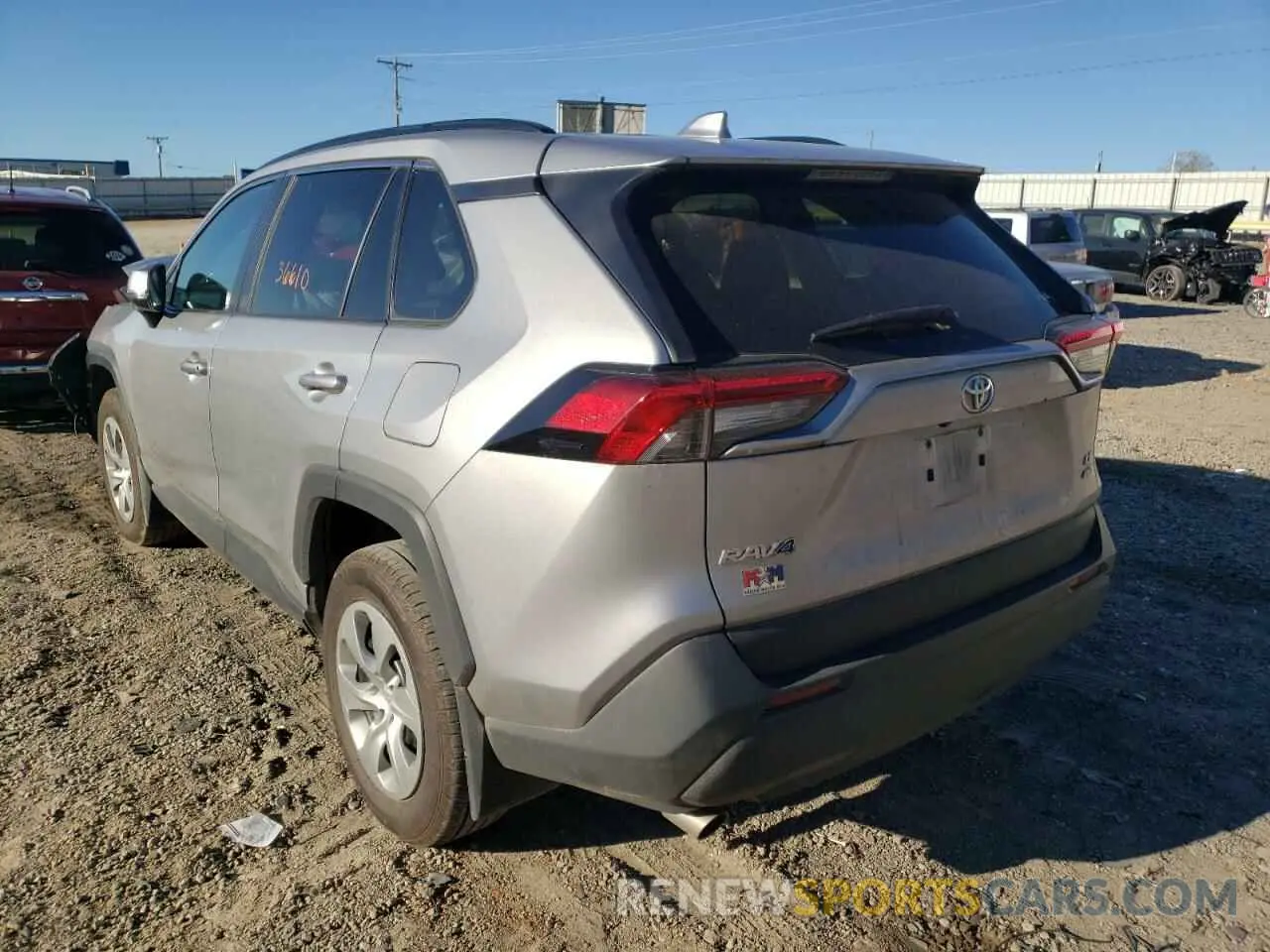 3 Фотография поврежденного автомобиля 2T3G1RFV9LC103292 TOYOTA RAV4 2020