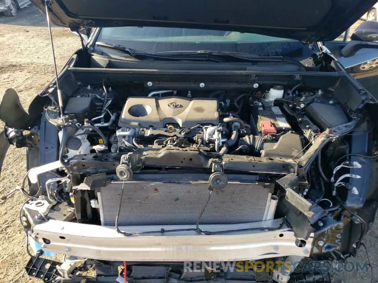 7 Photograph of a damaged car 2T3G1RFVXLC124569 TOYOTA RAV4 2020