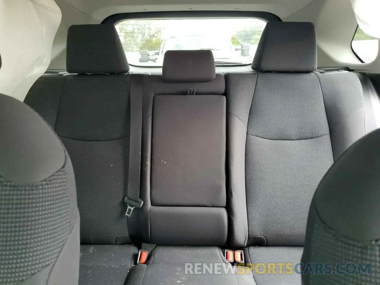 10 Фотография поврежденного автомобиля 2T3G1RFVXLW135117 TOYOTA RAV4 2020