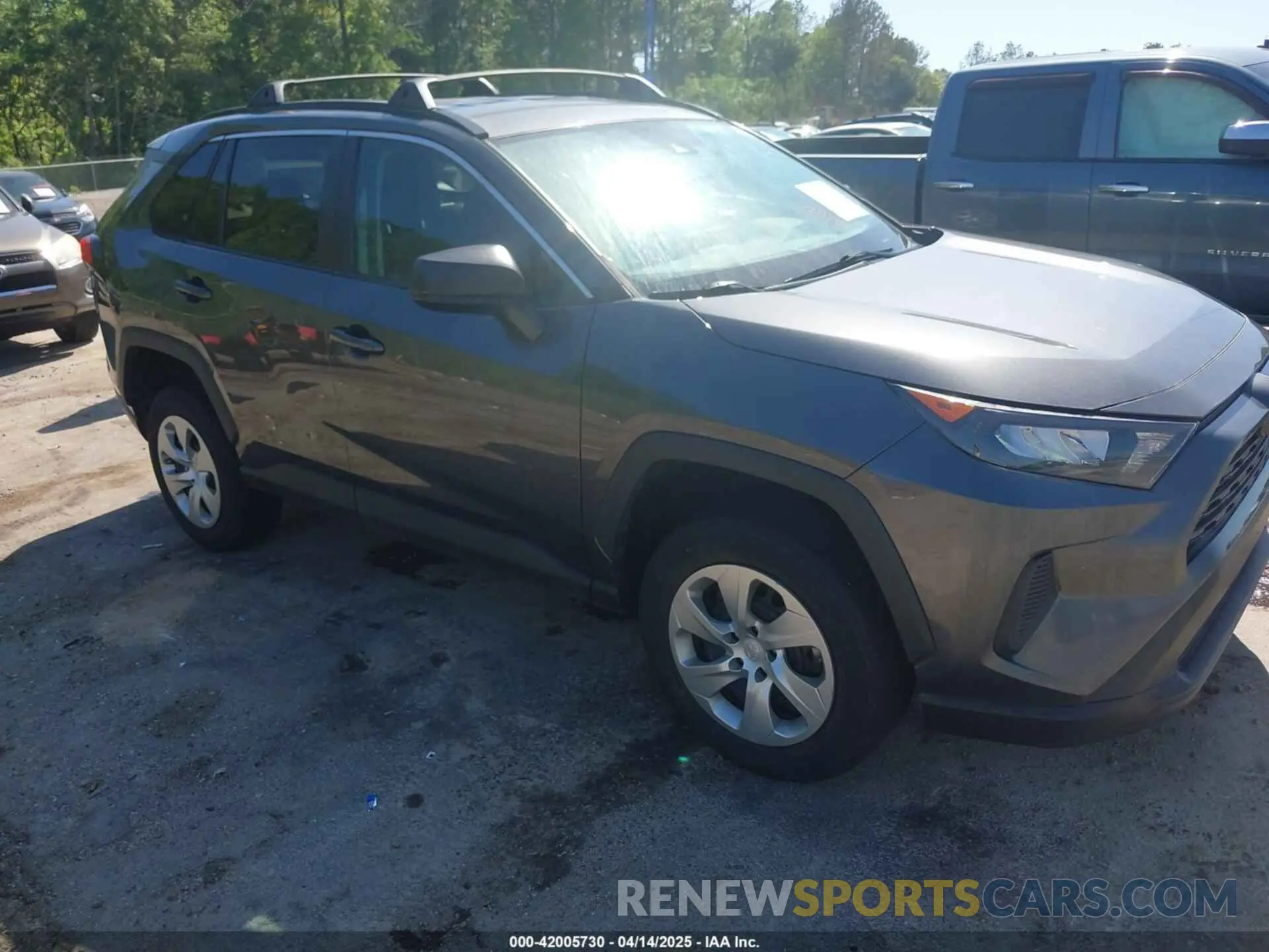 1 Фотография поврежденного автомобиля 2T3H1RFV0LC040474 TOYOTA RAV4 2020