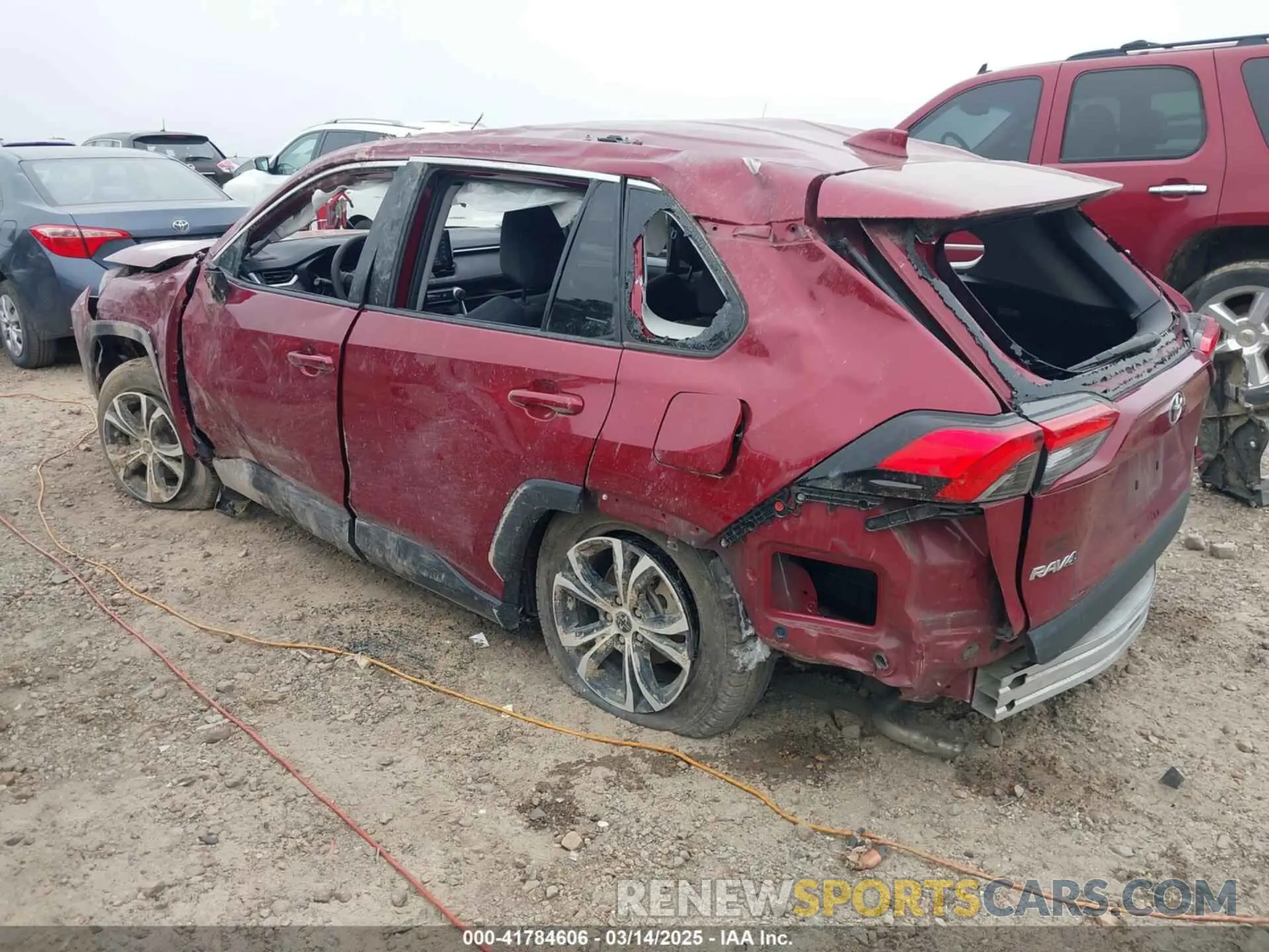 3 Фотография поврежденного автомобиля 2T3H1RFV0LC072860 TOYOTA RAV4 2020