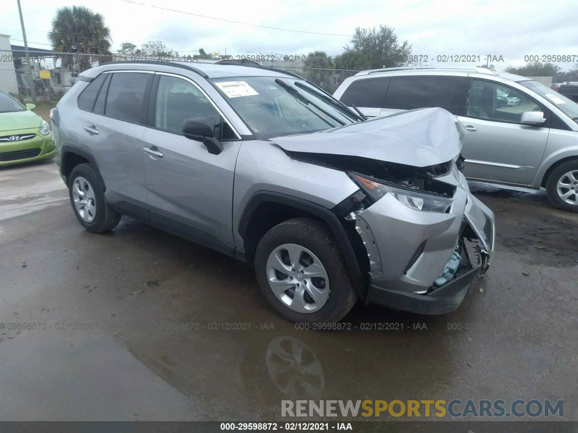 1 Photograph of a damaged car 2T3H1RFV0LC077346 TOYOTA RAV4 2020