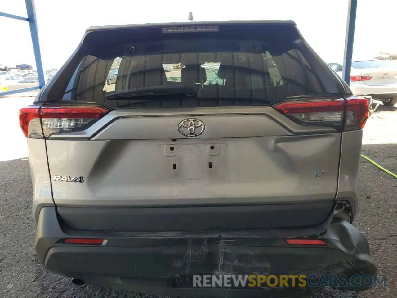 6 Photograph of a damaged car 2T3H1RFV0LW094890 TOYOTA RAV4 2020