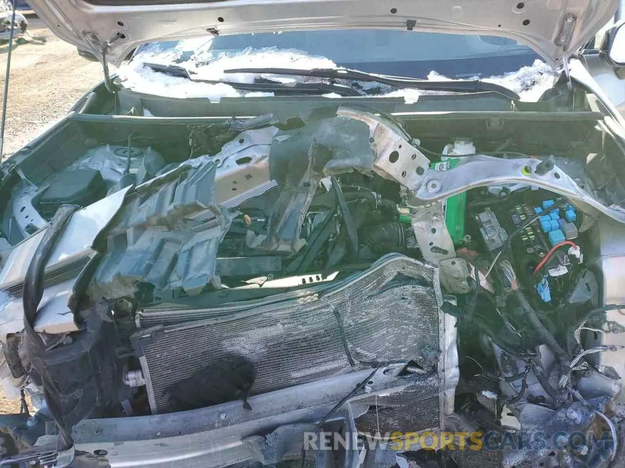 14 Photograph of a damaged car 2T3H1RFV1LC053542 TOYOTA RAV4 2020